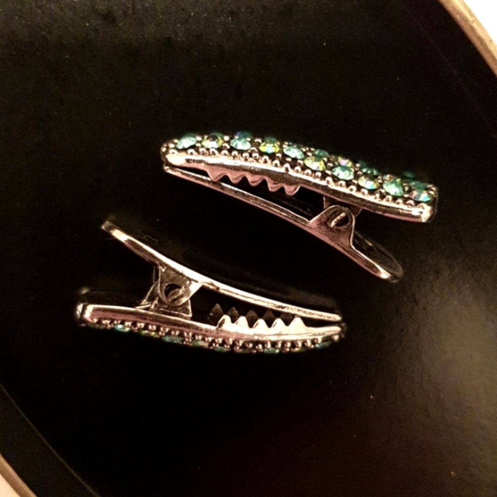 NWOT Rhinestone barrettes - Picture 3 of 3